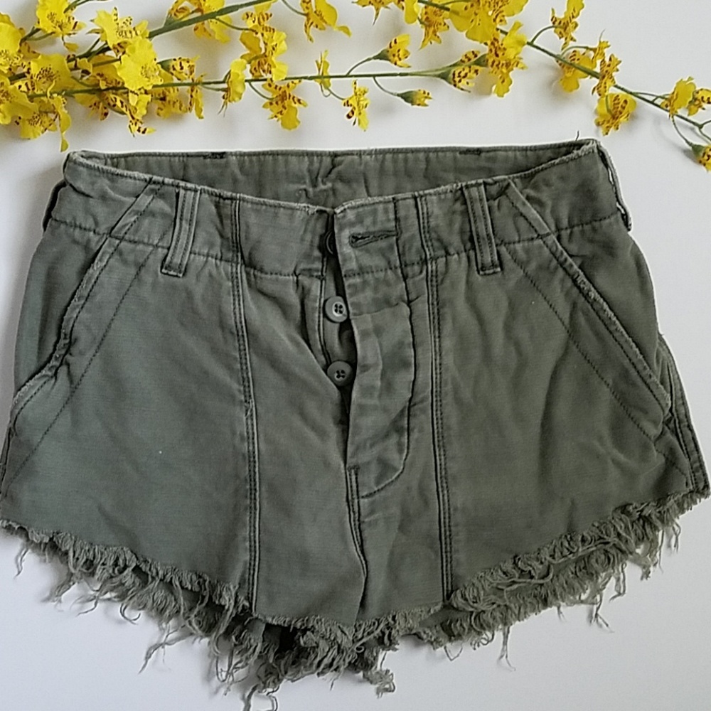 Free People Highwaisted shorts